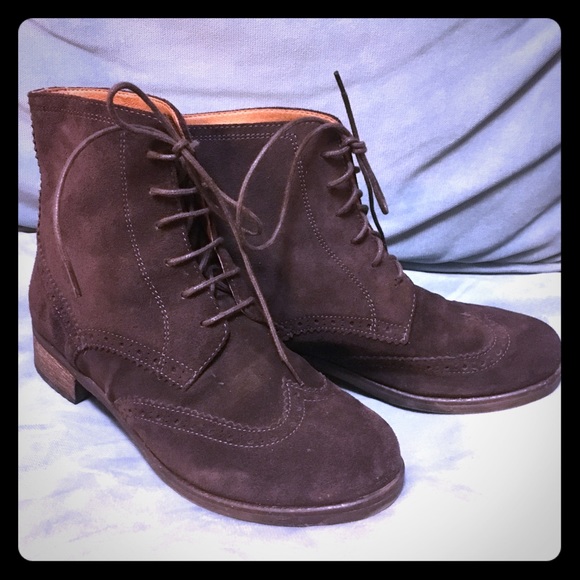Barneys New York Shoes - Barneys NYC brown leather booties, size 39
